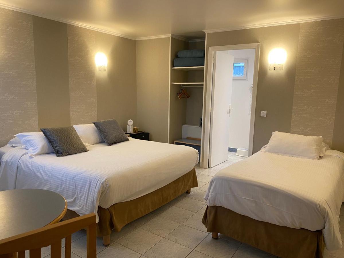 Contact Hotel - Motel Les Bleuets & Spa Ла-Ривьер-Сен-Совёр Экстерьер фото