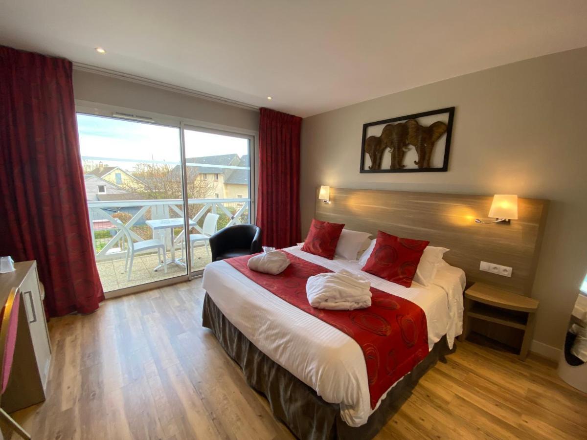 Contact Hotel - Motel Les Bleuets & Spa Ла-Ривьер-Сен-Совёр Экстерьер фото