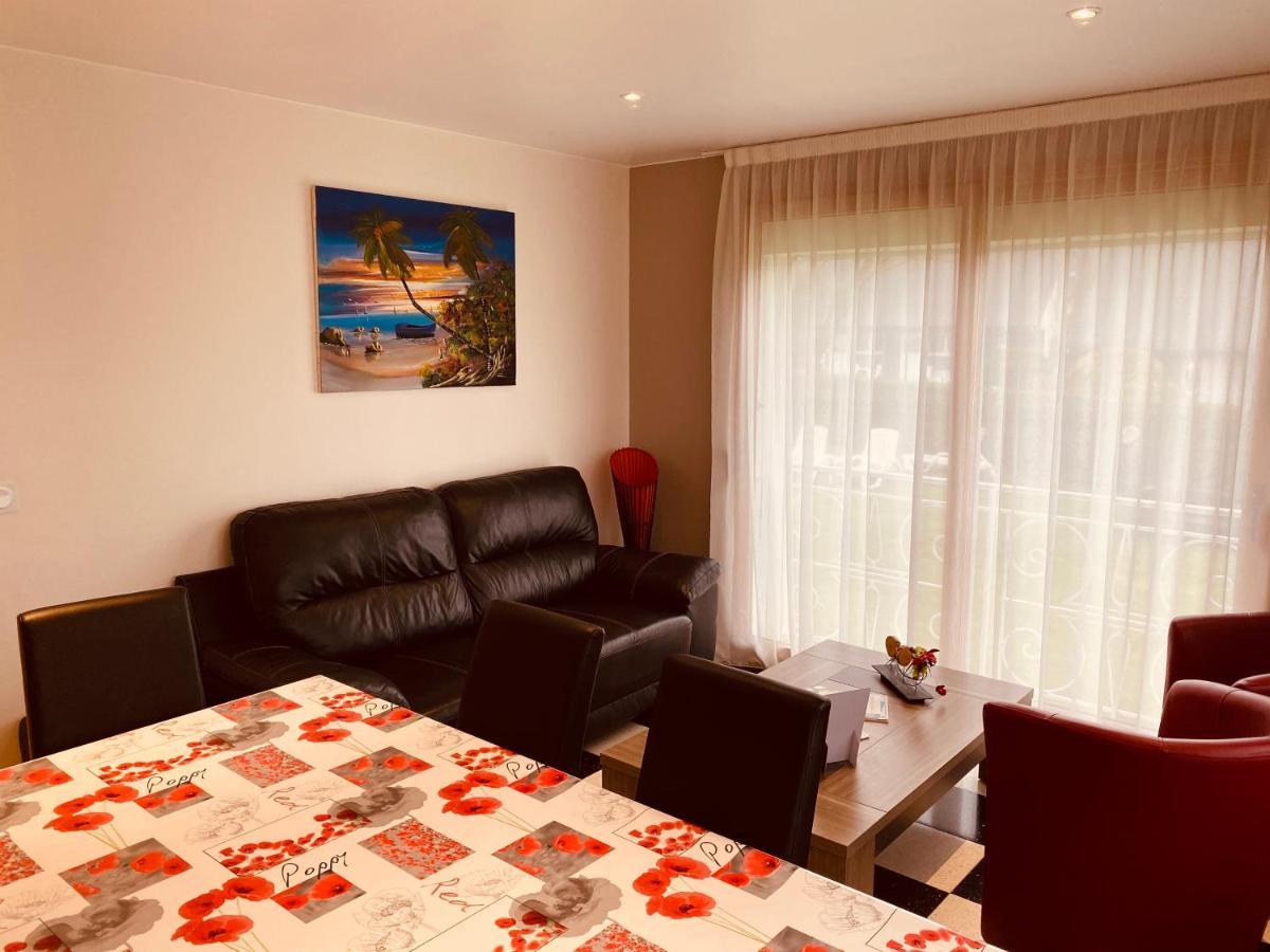 Contact Hotel - Motel Les Bleuets & Spa Ла-Ривьер-Сен-Совёр Экстерьер фото