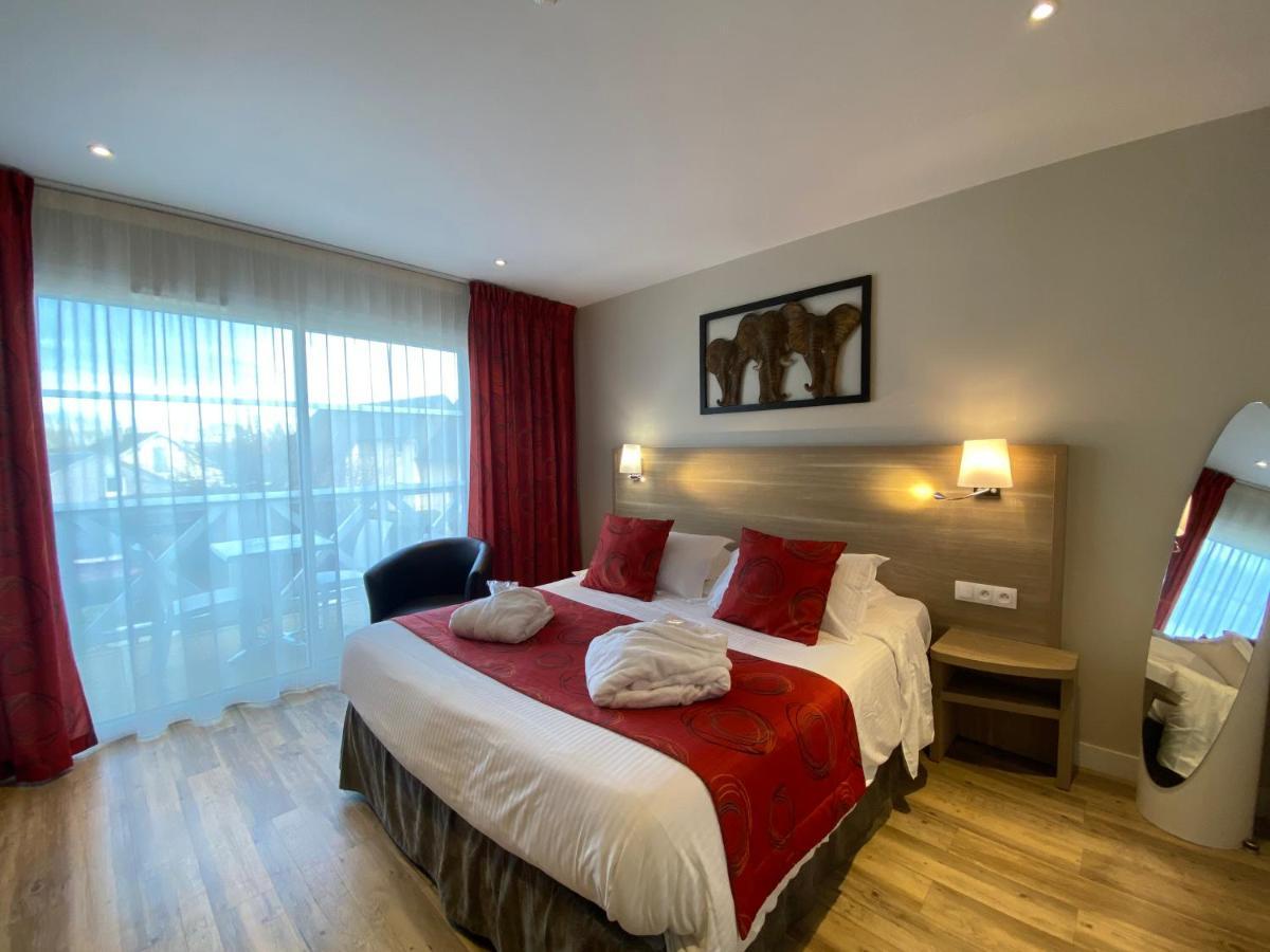 Contact Hotel - Motel Les Bleuets & Spa Ла-Ривьер-Сен-Совёр Экстерьер фото